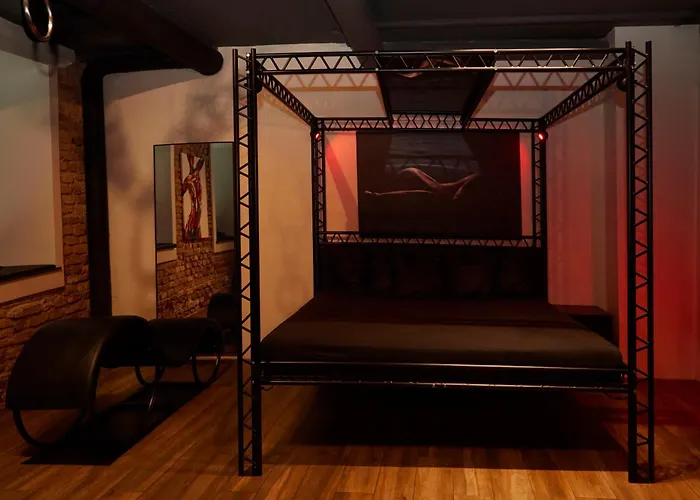 Bdsm Black Apartment Vilnius