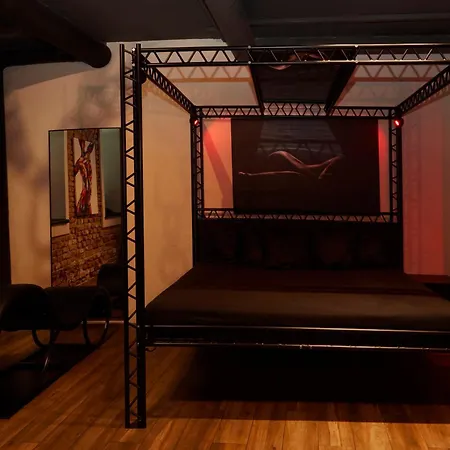 Bdsm Black Apartment Wilna